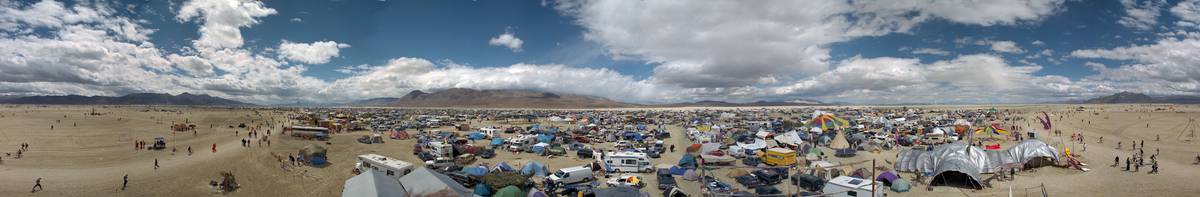 Panorama: Burning Man 2000 Tower shot
