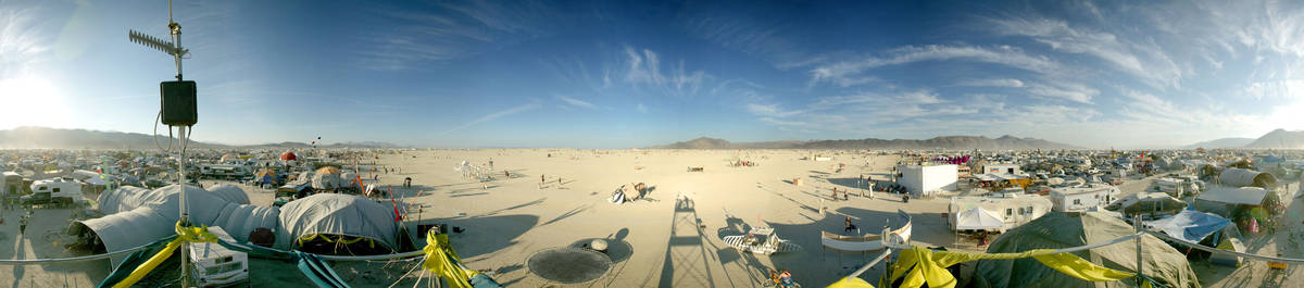 Panorama: Burning Man from OCF camp, 2003 wide view