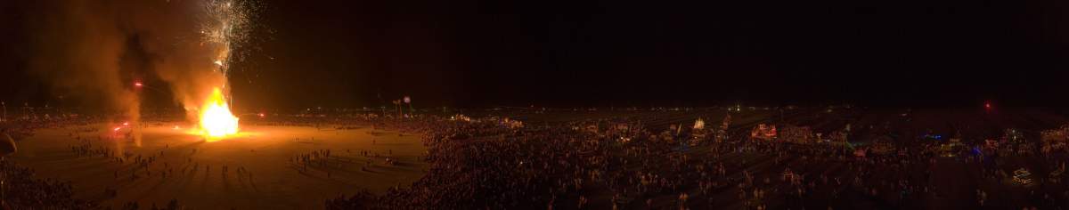 Panorama: The man burns, 2006