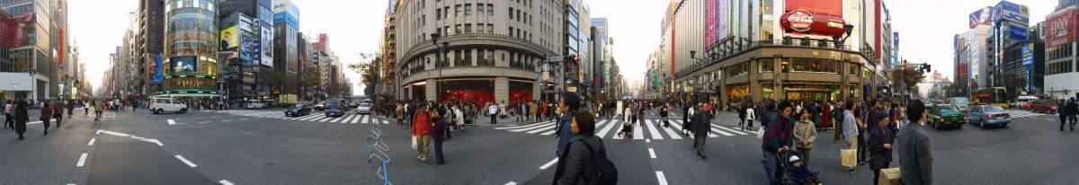 Panorama: The Ginza-5-Chome intersection in Tokyo