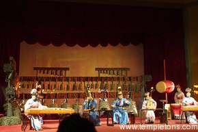 Musicians play ancient Chinese music using replicas of 2000 year old bell set