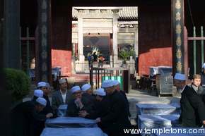 Chinese Muslims gather to sing
