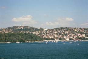 A small harbour on the strait, away from Istanbul.