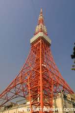 The Tokyo Tower, a clone of La Tour Eiffel built in the 60s to show how modern Japan was